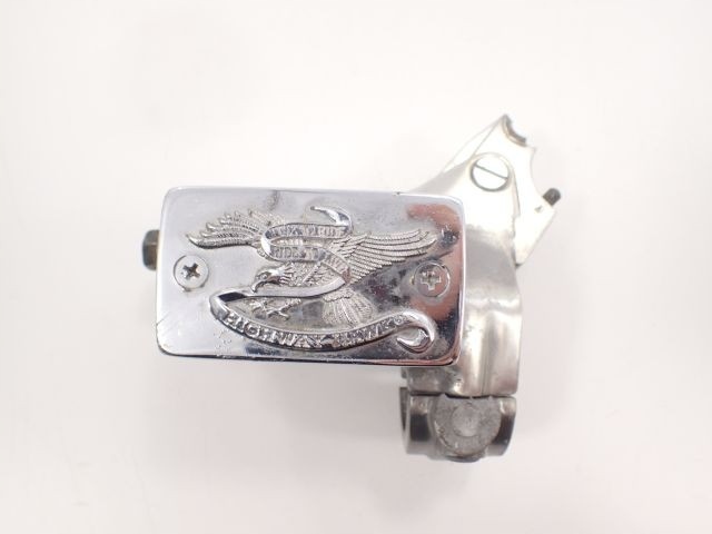 Главный тормозной цилиндр передний Suzuki VL 1500 Intruder LC