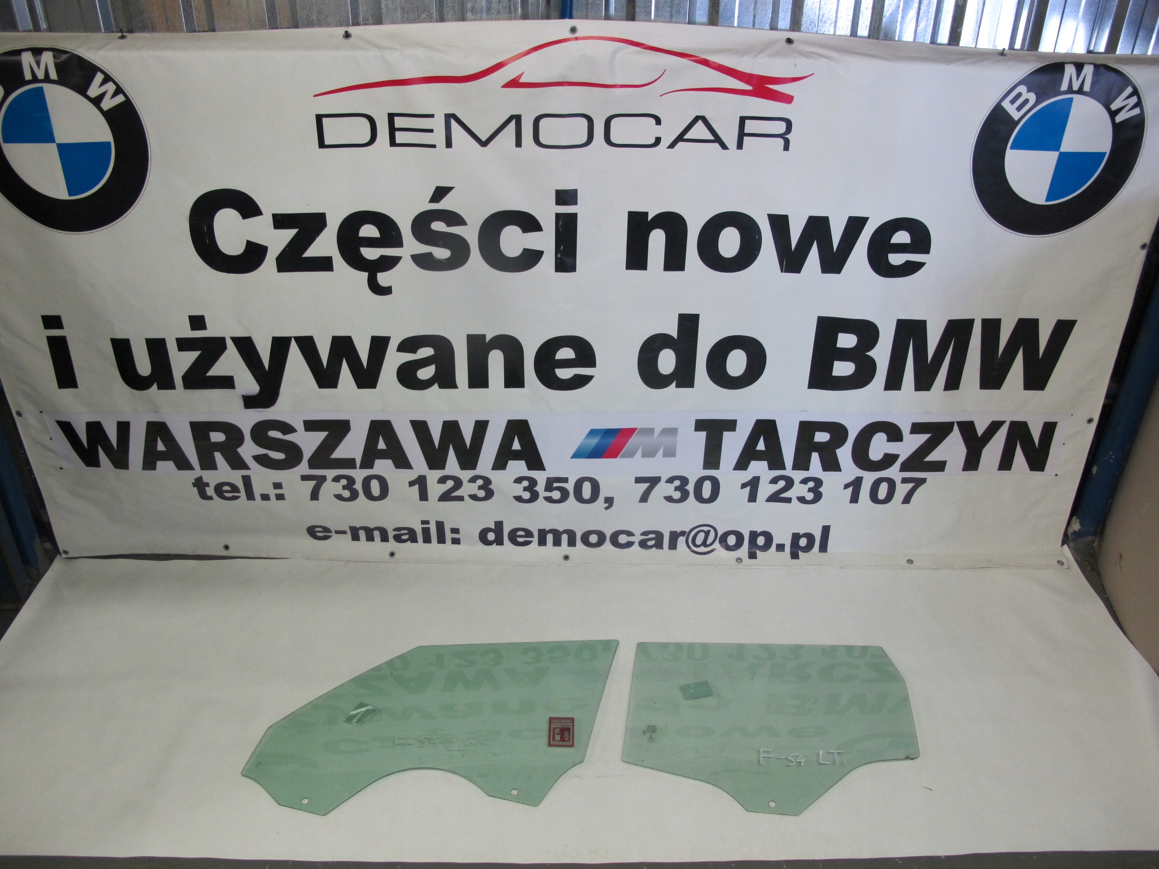 Стекло переднее левое заднее MINI F54