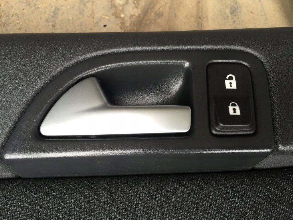 ручка двери хром левая внутренняя volvo S40 V50 2004-2012