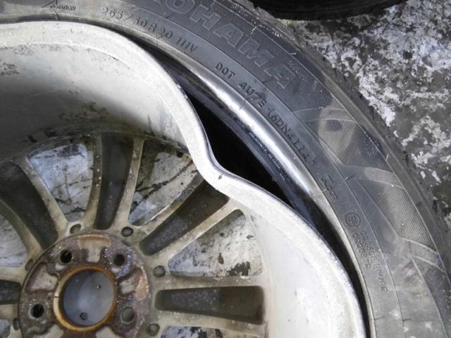 KOŁA FELGI OPONY R20 INFINITI FX35 Otwór centralny (mm) Inny