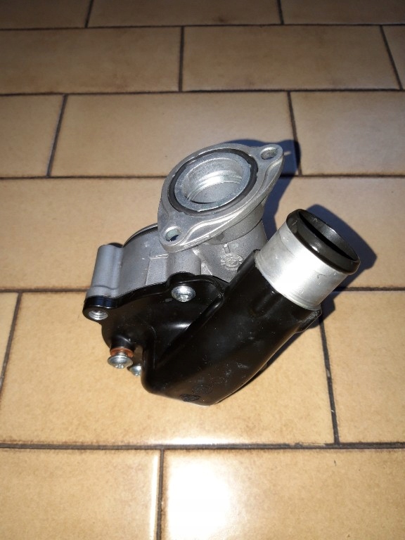 7720965 - Bmw S1000XR S1000R K47 S1000RR насос охлаждения