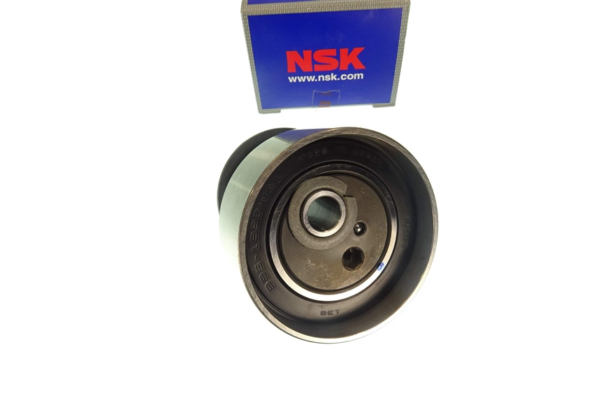 FS05-12-700B - MAZDA 323 323F BJ НАТЯЖНОЙ РОЛИК РЕМНЯ ГРМ