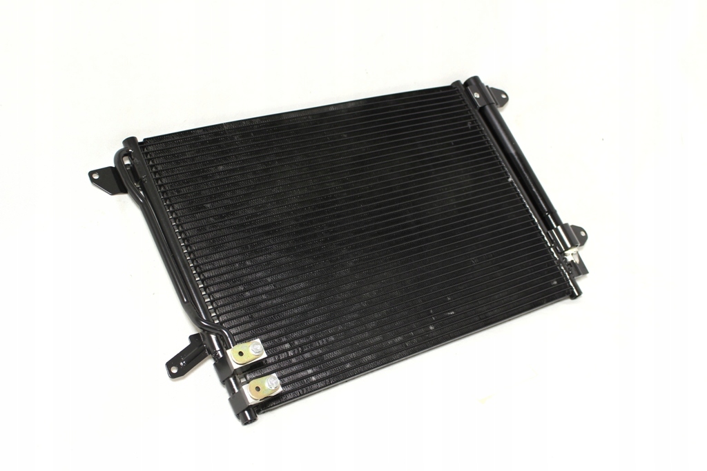 053-016-0001 - РАДИАТОР КОНДИЦИОНЕРА КОНДЕНСАТОР VW BEETLE НОВЫЙ