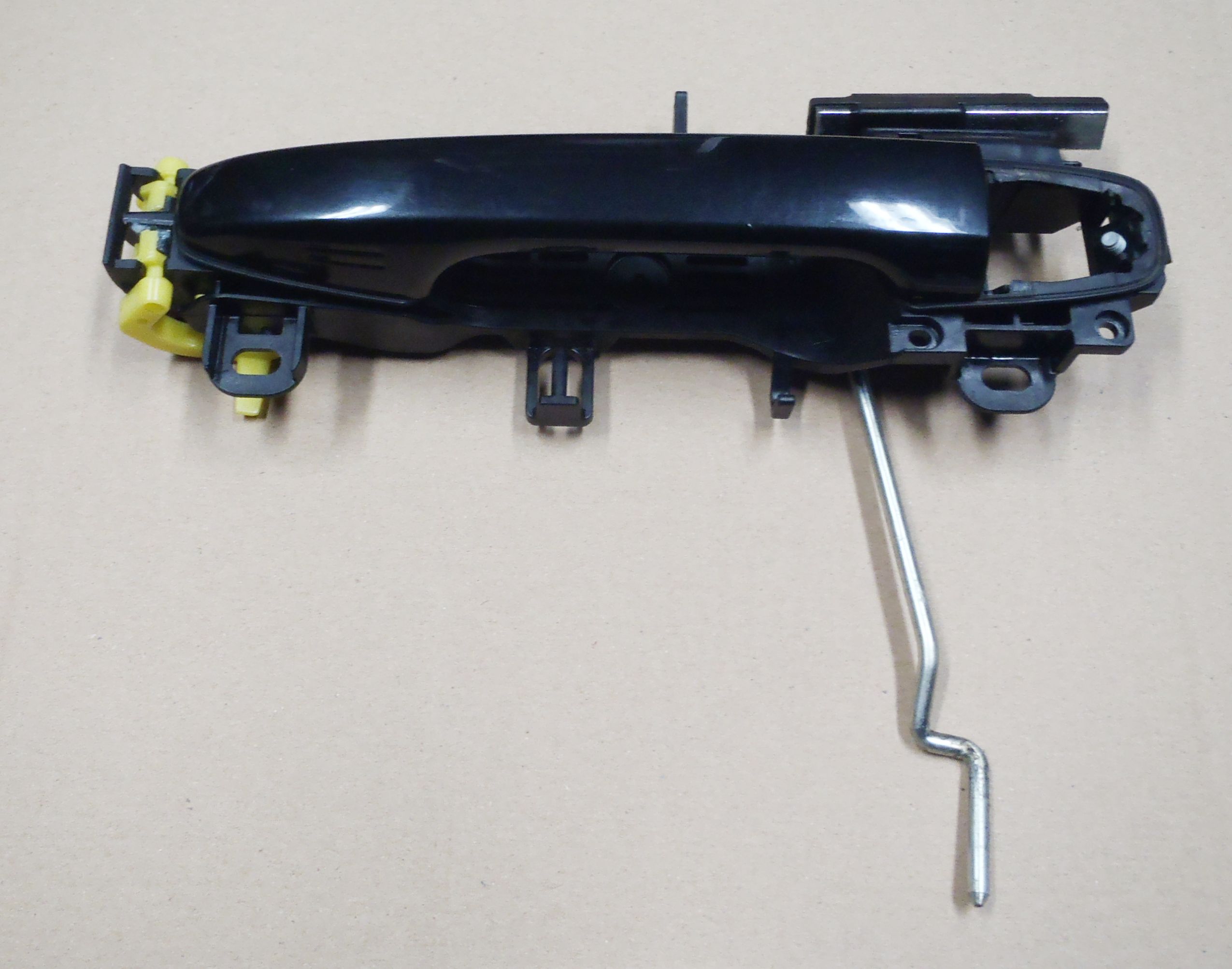 Toyota OE 69202-05040