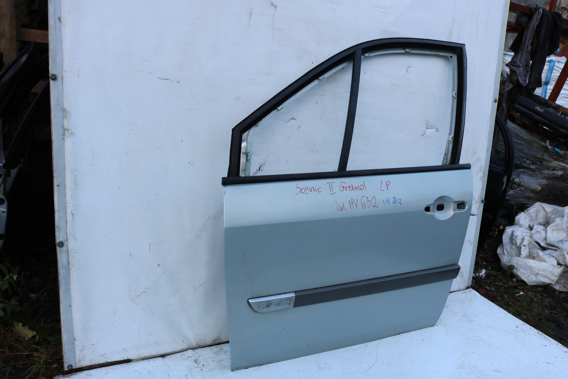 DRZWI LEWE PRZEDNIE MV632 RENAULT SCENIC II GRAND Typ samochodu Samochody osobowe