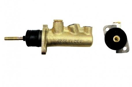 Pompa pompka hamulcowa CASE MC CORMICK 743 XL 809