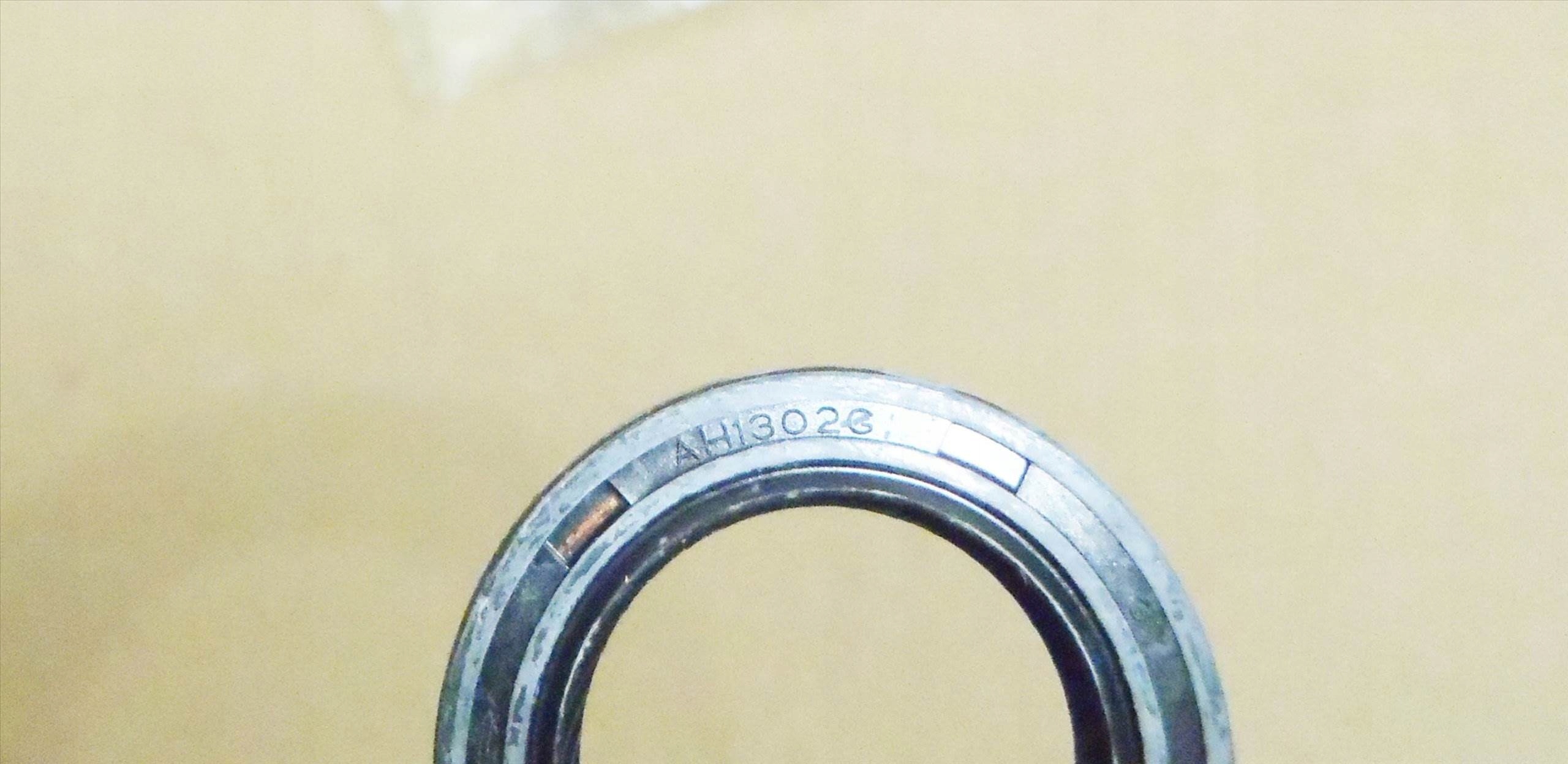 COROLLA E12 02-07 SIMERING WAŁEK SKRZYNIA BIEGÓW Producent części Toyota OE