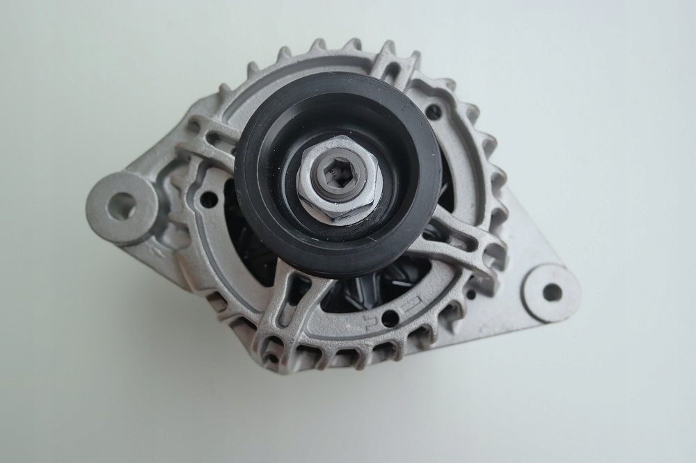 ORYGINALNY ALTERNATOR TOYOTA YARIS 1.0 1.3 PO REG. Typ samochodu Samochody osobowe