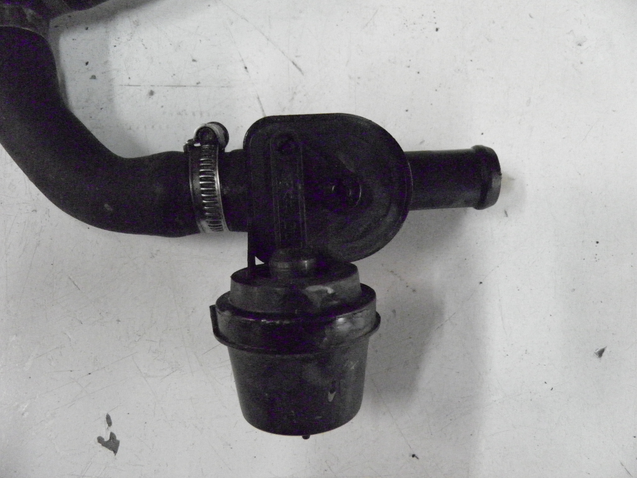 КРАФТЕР 2.5 TDI КЛАПАН НАГРІВУ ВОДИ