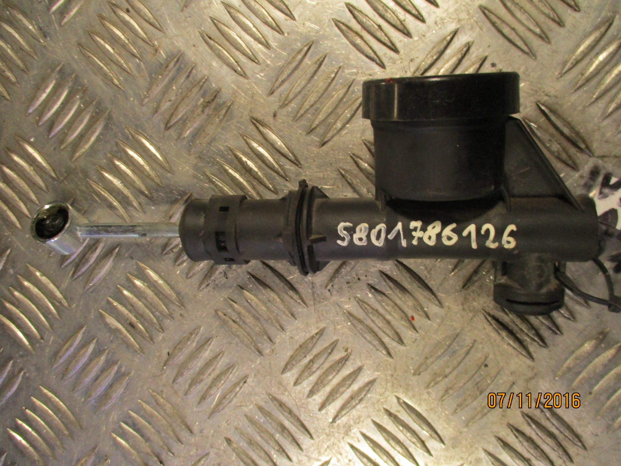 Iveco Daily V 2 3 HPI 11 13 Pompa sprzegla CZESCI Producent czesci Inny