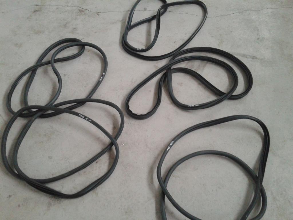 KIA SORENTO III UM 2015 18 USZCZELKA OTWORU DRZWI