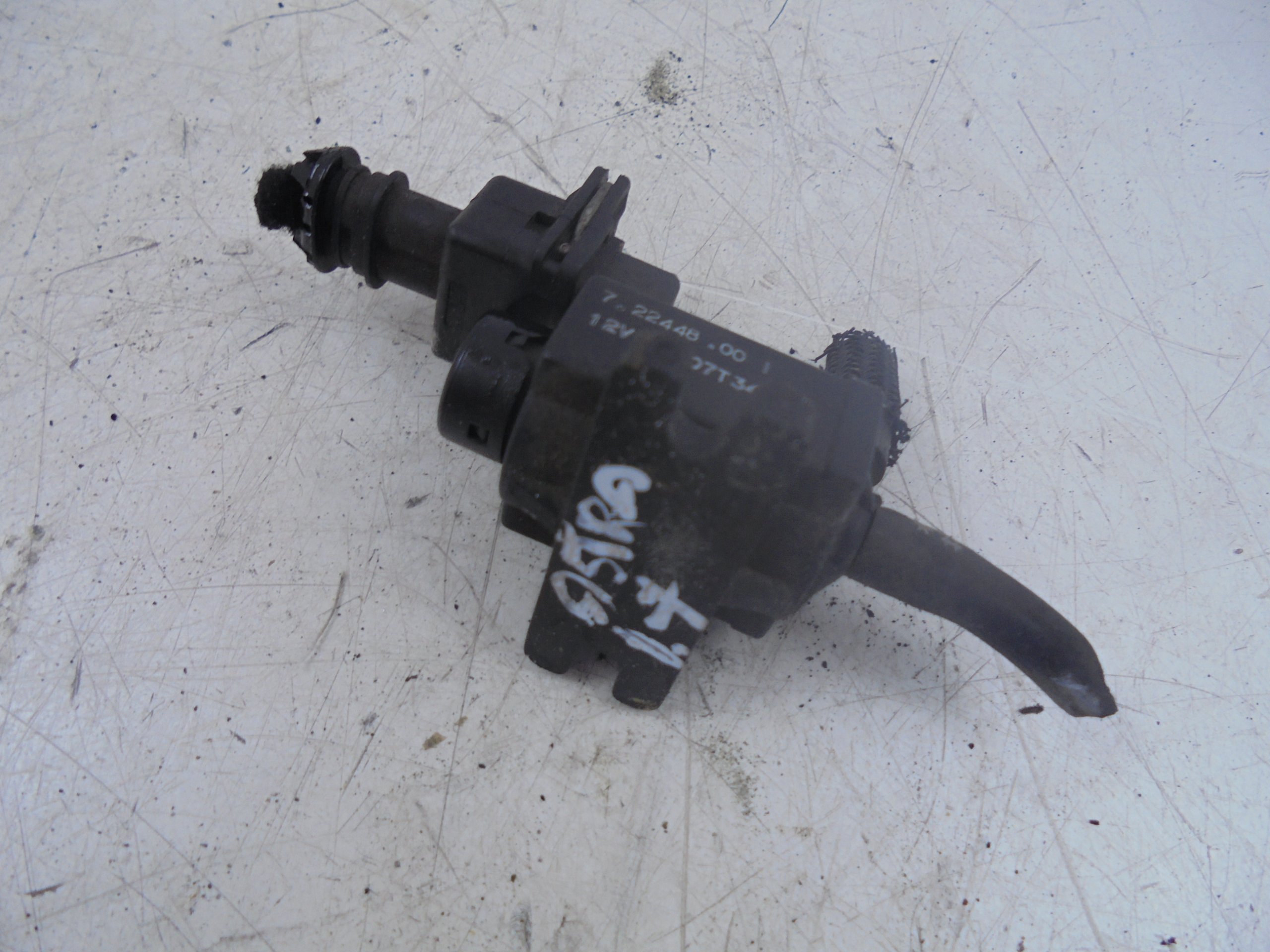 ZAWÓR PODCIŚNIENIA 722448001 OPEL ASTRA H 1.7 CDTI