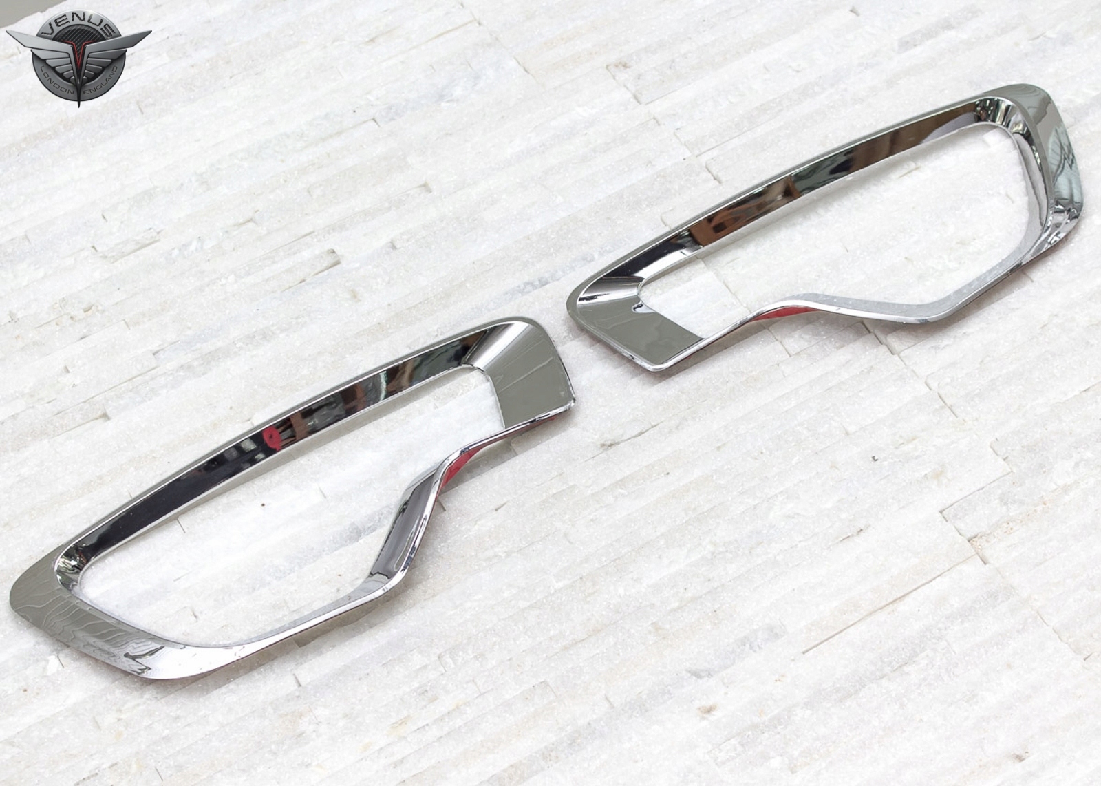 Nakładki halogenów przód Kia Sportage 08-10 EAN (GTIN) 5905226001808