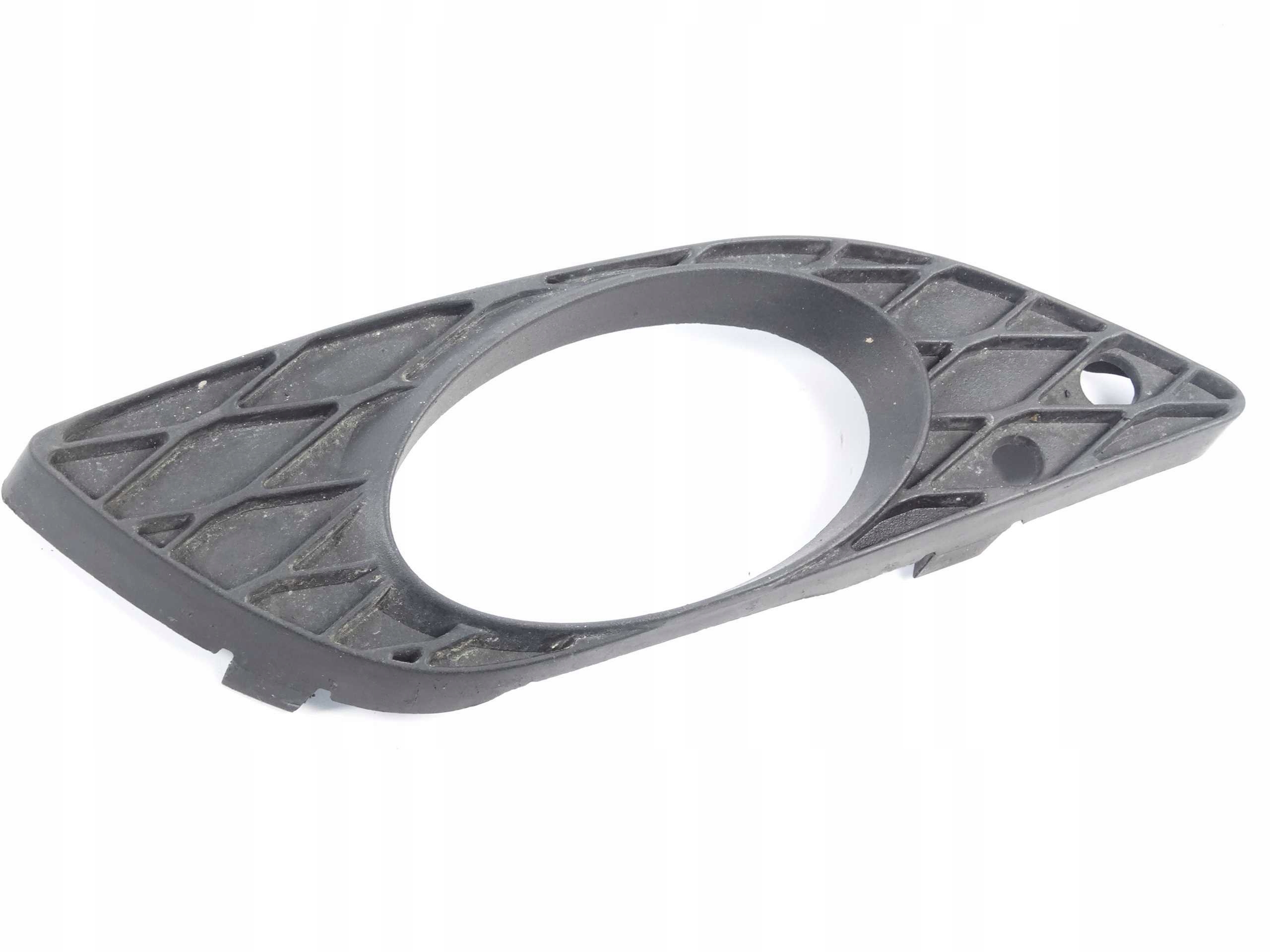 A2518850623 - Mercedes R Class W251 решітка бампера передня права