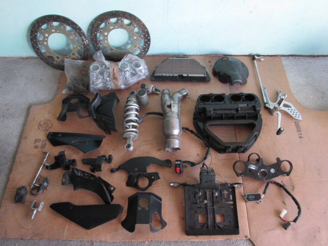 YAMAHA R1 04-06 RN12 диски дроссельные части