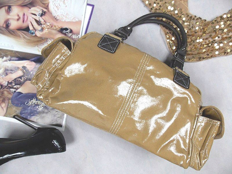 FERGI KUFEREK nietuzinkowa torebka Model FERGI