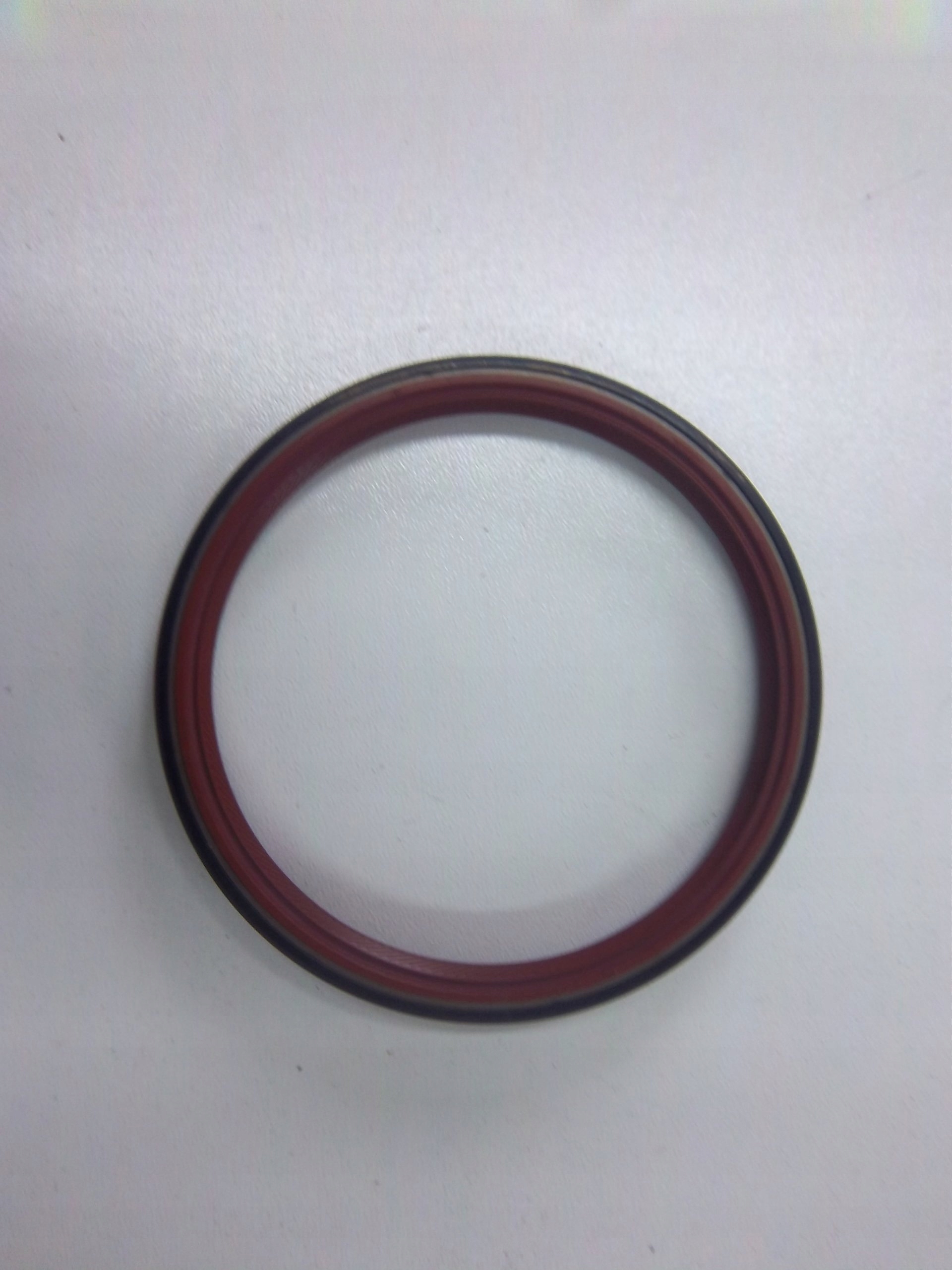 USZCZELNIACz WAŁU KORBOWEGO TYŁ ALFA 159 4770095 Producent części Saab OE