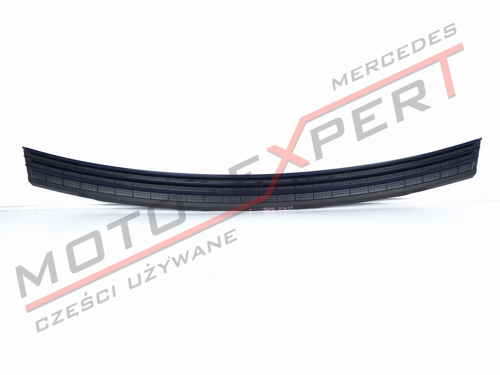 Mercedes S klasa W140 KRATKA WLOT MASKI 366 Producent części Mercedes-Benz OE