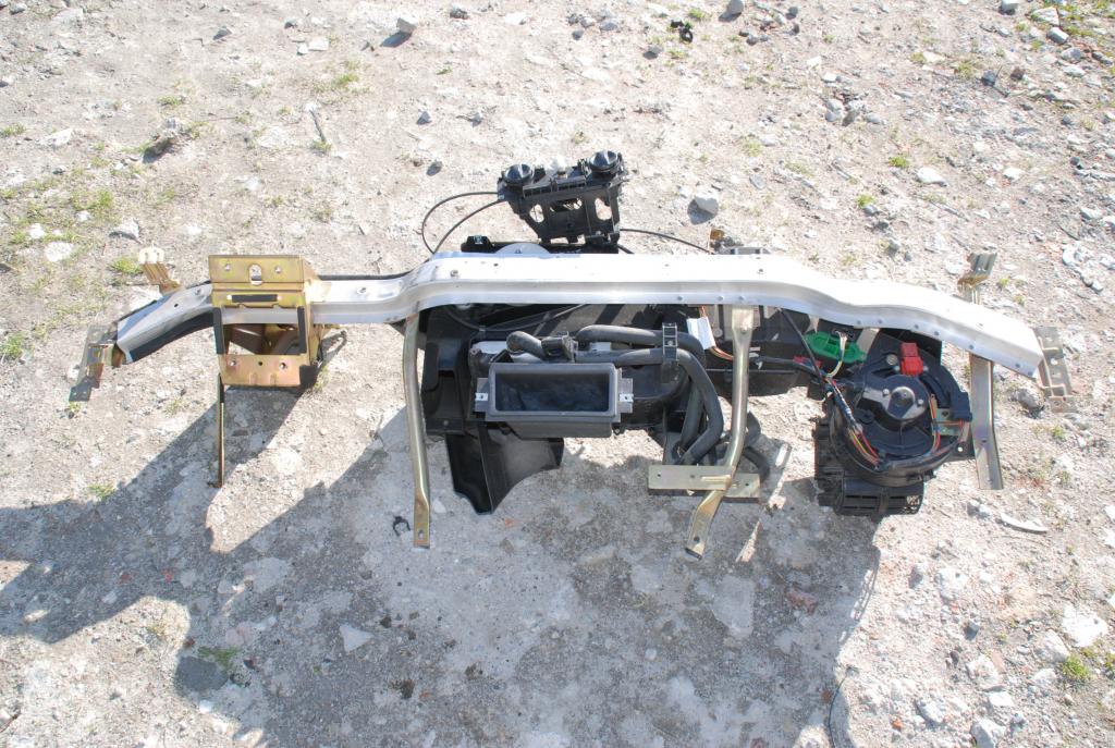 IVECO DAILY 99-06 STELAŻ MOCOWANIE DESKI KONSOLI