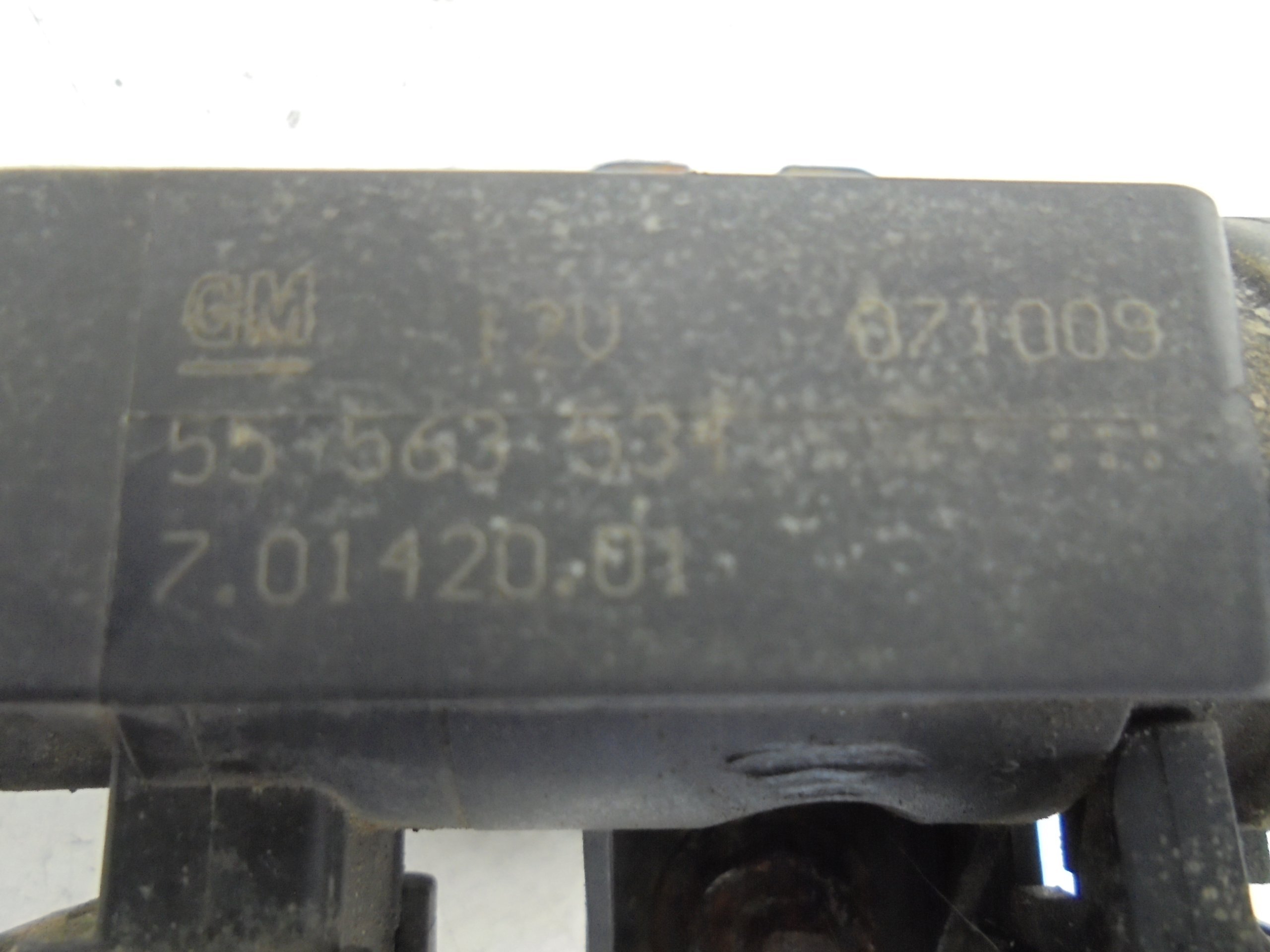 ZAWÓR PODCIŚNIENIA 55563531 ASTRA H CORSA 1.3 CDTI Producent części Opel OE