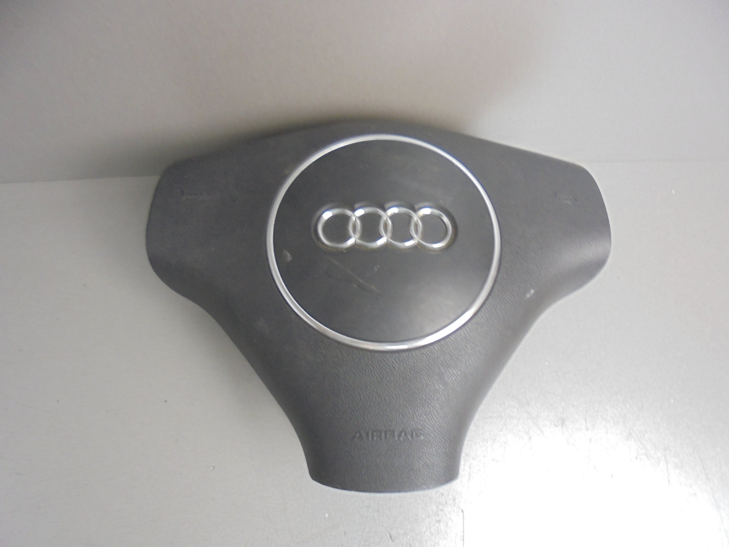 Подушка безопасности водителя AUDI A3 8L LIFT