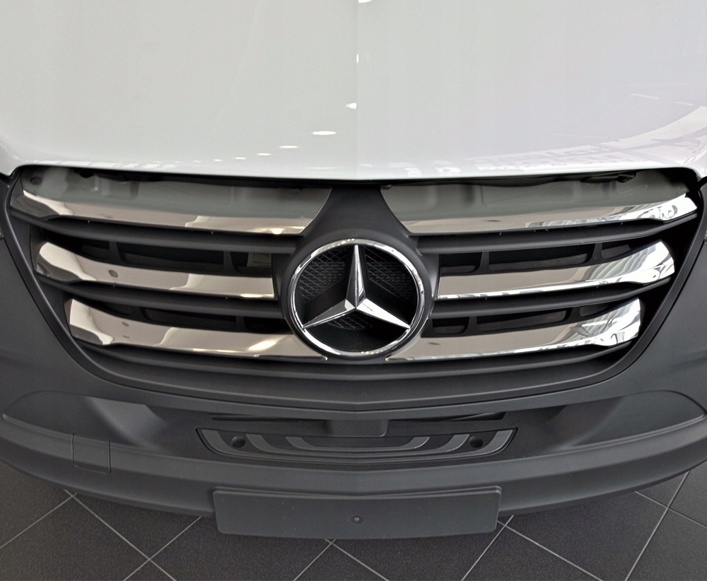 MERCEDES Sprinter W907 od 2018 Nakladki na grill s