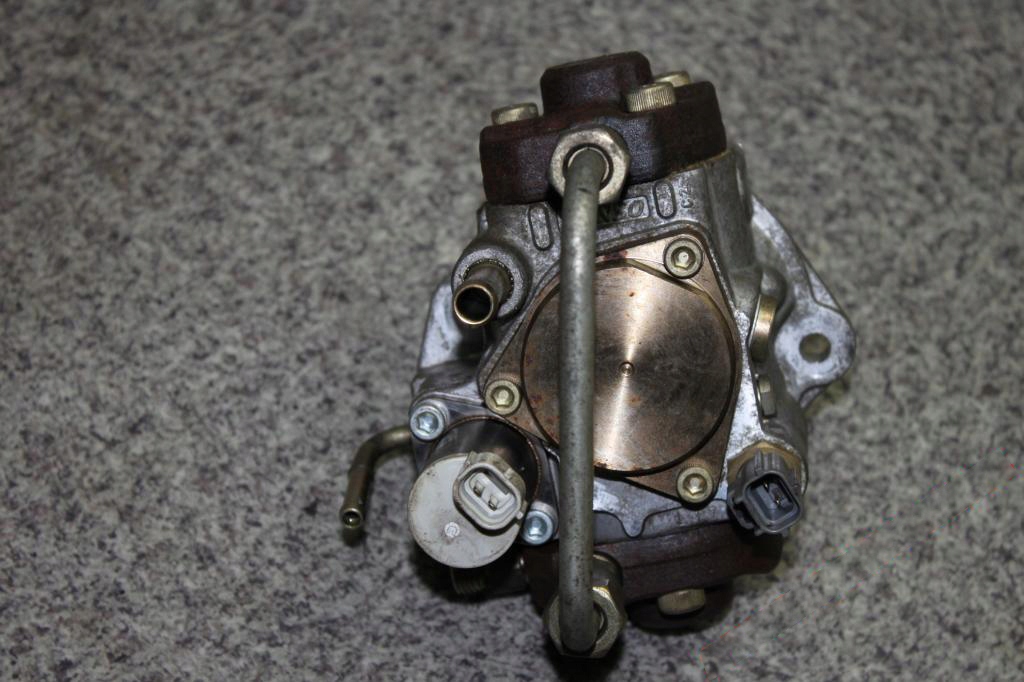 PRIMERA 2.2DCI POMPA WTRYSKOWA 16700AW421 YD22 Producent części BMW OE