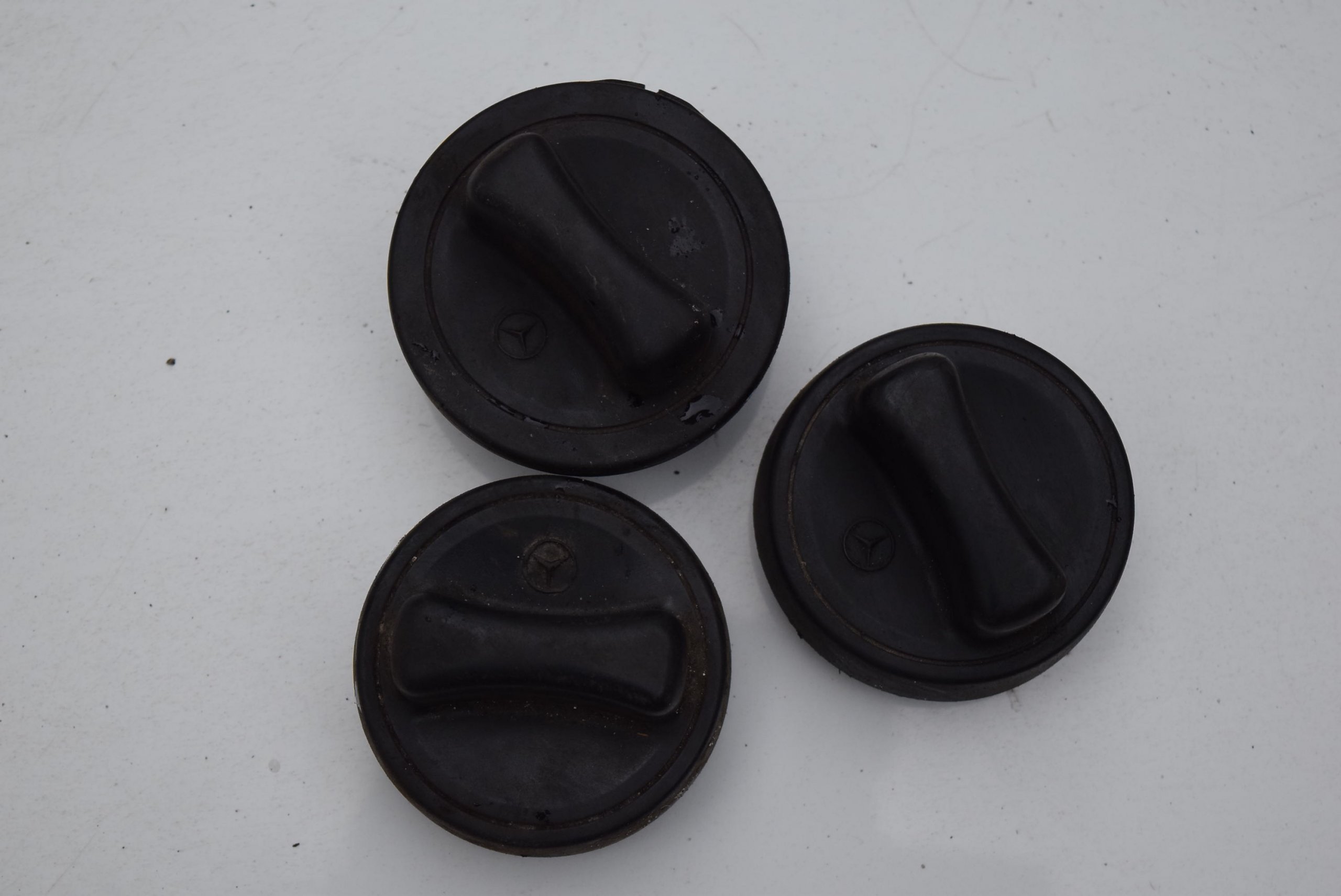 MERCEDES W210 KOREK PALIWA BAKU