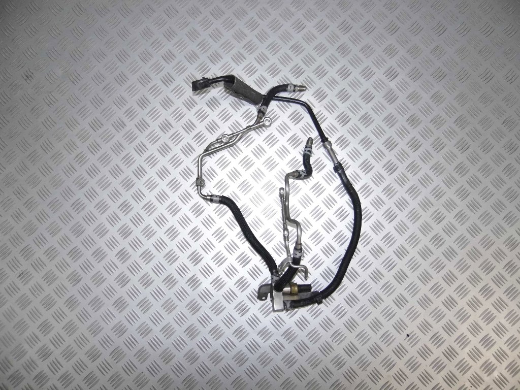 10R Audi RS6 C6 4F 5.0 TFSI сплиттер 07L127503L