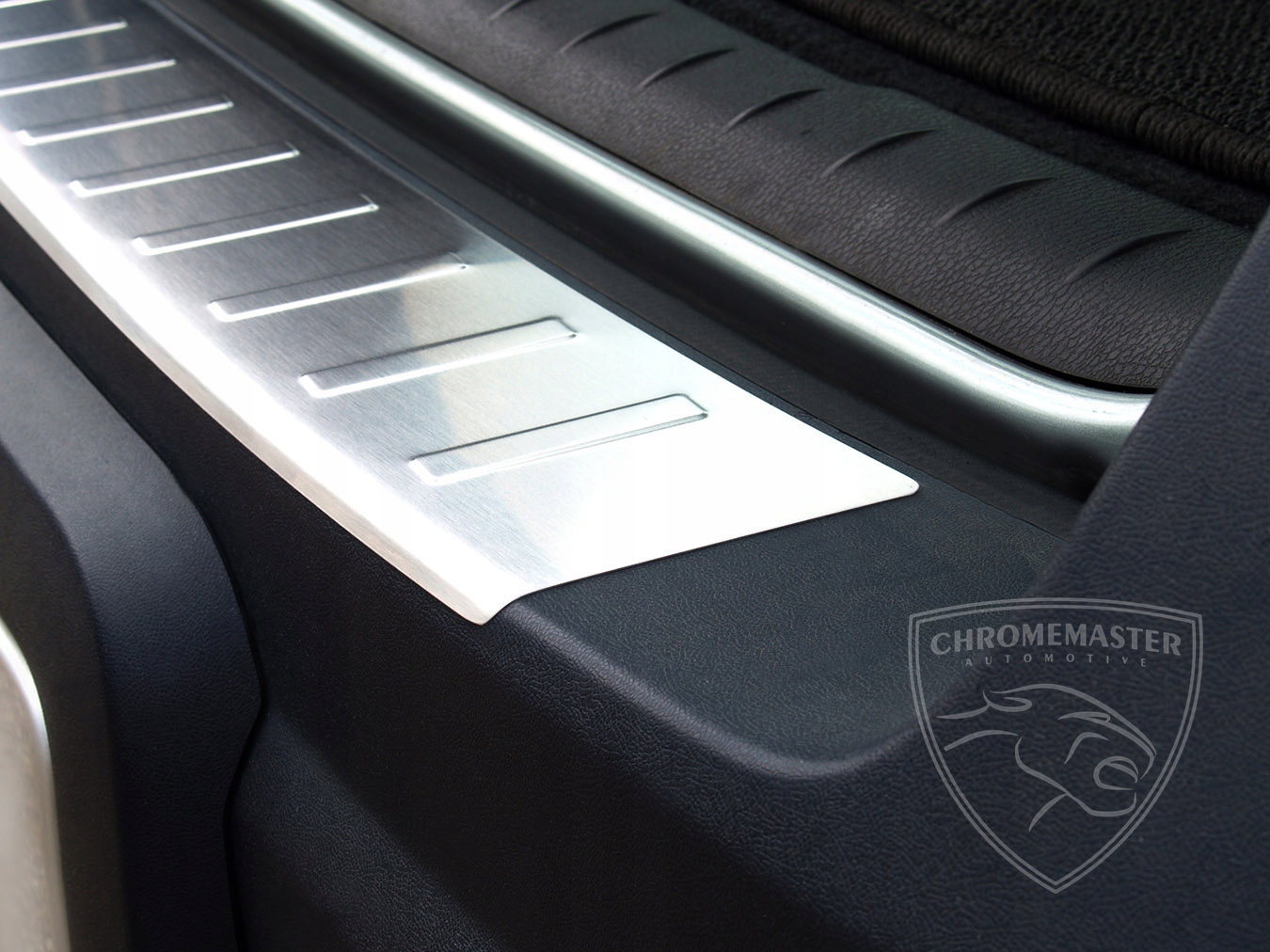 Nakładka na zderzak Volvo XC70 04-07 Producent Avisa