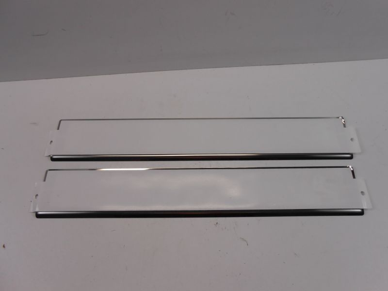 SCENIC III NAKŁADKI PROGOWE PRZÓD ORYGINAŁ Producent części Renault OE