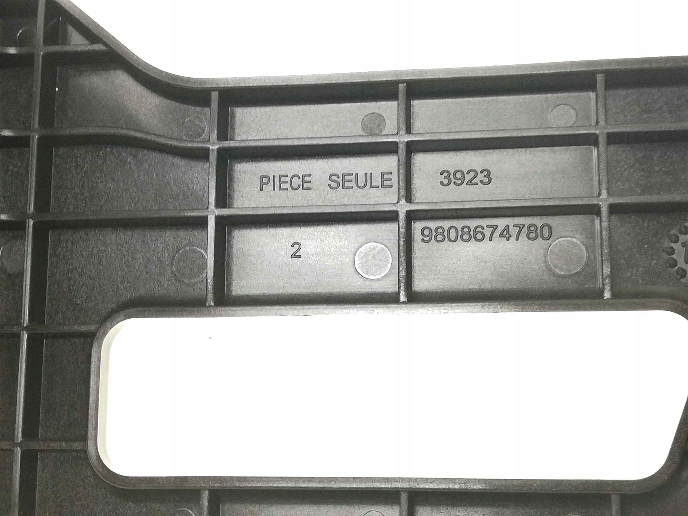 PEUGEOT EXPERT OBUDOWA PODSTAWA KOMPUTER SILNIKA Part number ASU001 A4193