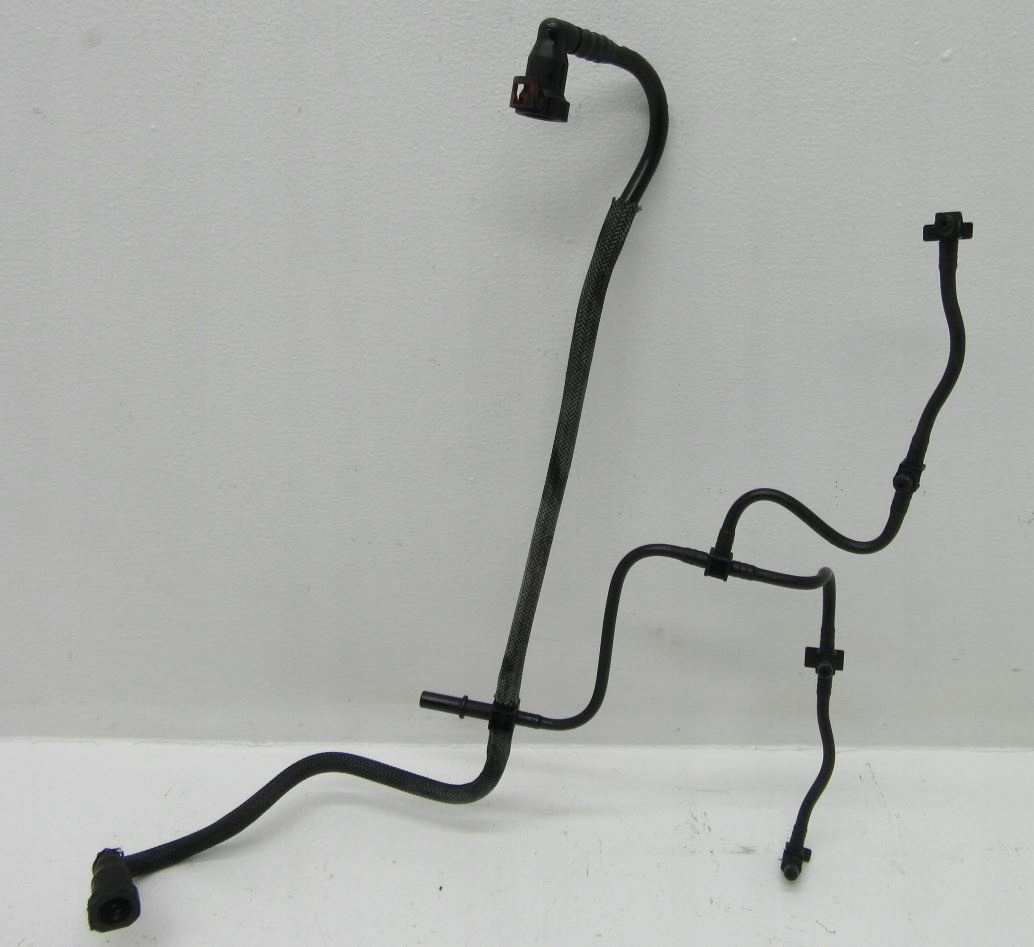 8C1Q-9K022-AC - ТОПЛИВОПРОВОДЫ TRANSIT MK7 2.4 TDCI