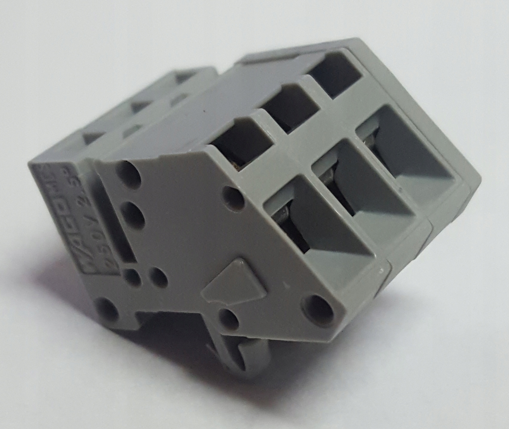 

Złącze żeńskie kątowe 3pin Wago 731-503/008-000 Fv