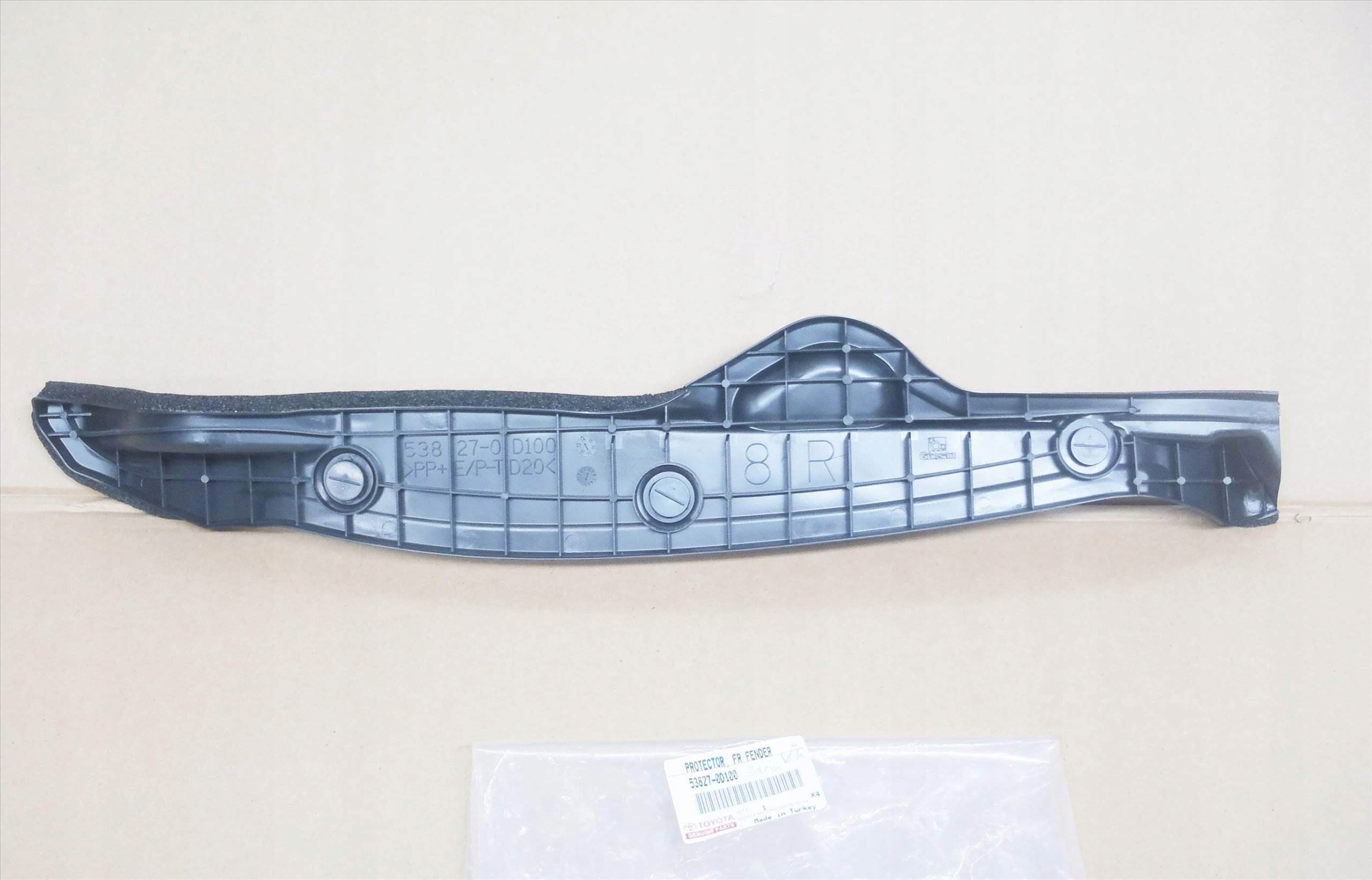 YARIS III 11 17 OSLONA NADKOLE WYGLUSZENIE BLOTNIK Numer katalogowy czesci A53827 0D100