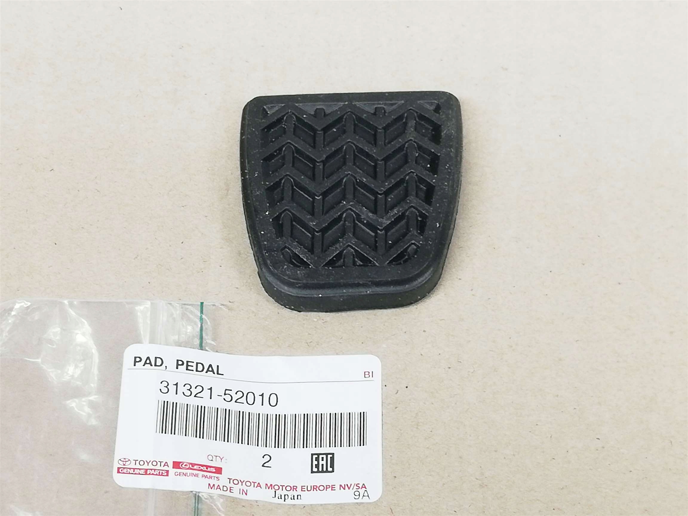 AVENSIS 03-08 NAKŁADKA GUMA PEDAŁ SPRZĘGŁO HAMULEC Numer katalogowy oryginału 31321-52010