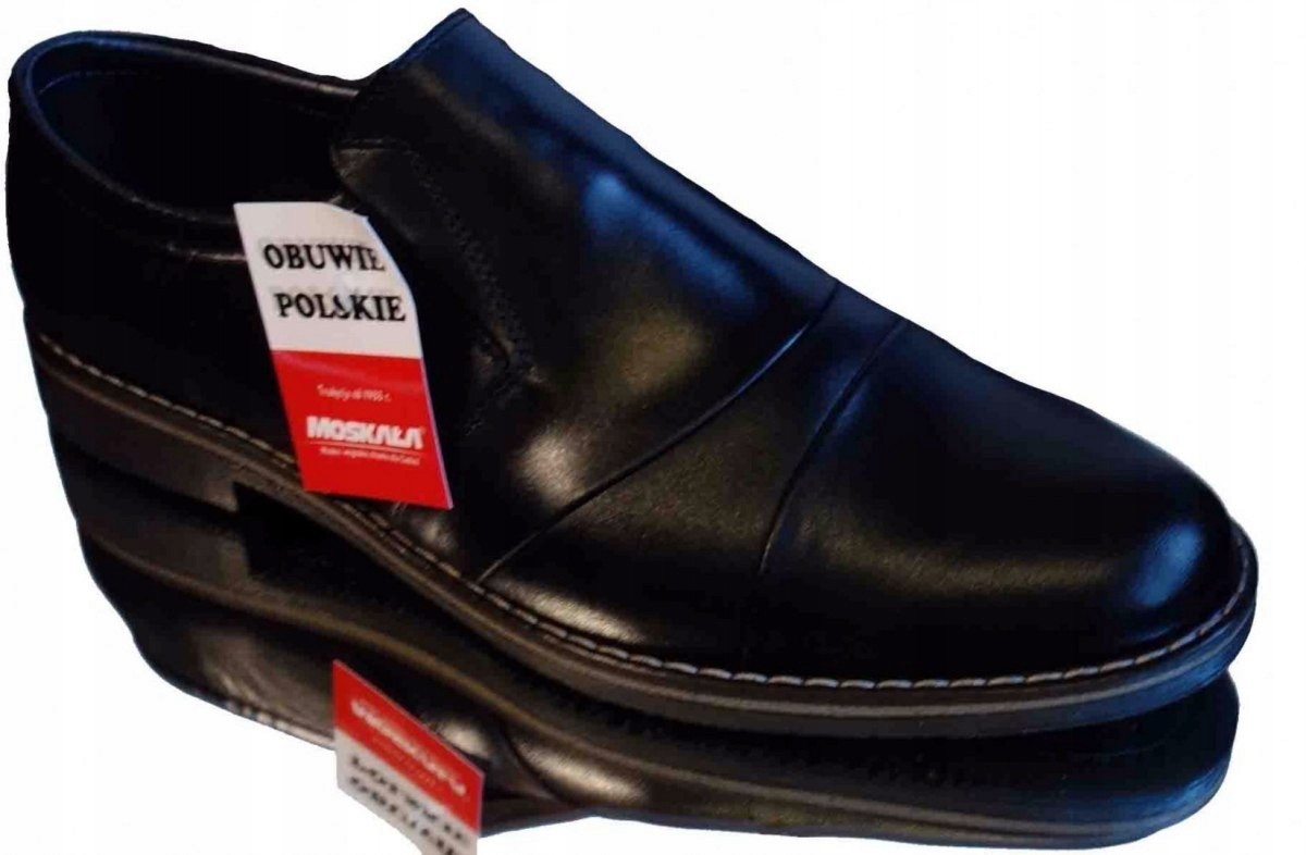 

-40% Czarne szerokie Wsuwane mokasyny teg H nr 39