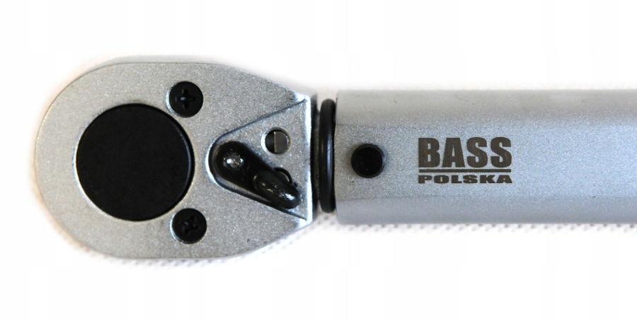BASS KLUCZ DYNAMOMETRYCZNY 3/8'' 20-110Nm NASADKI Waga produktu z opakowaniem jednostkowym 1.7 kg