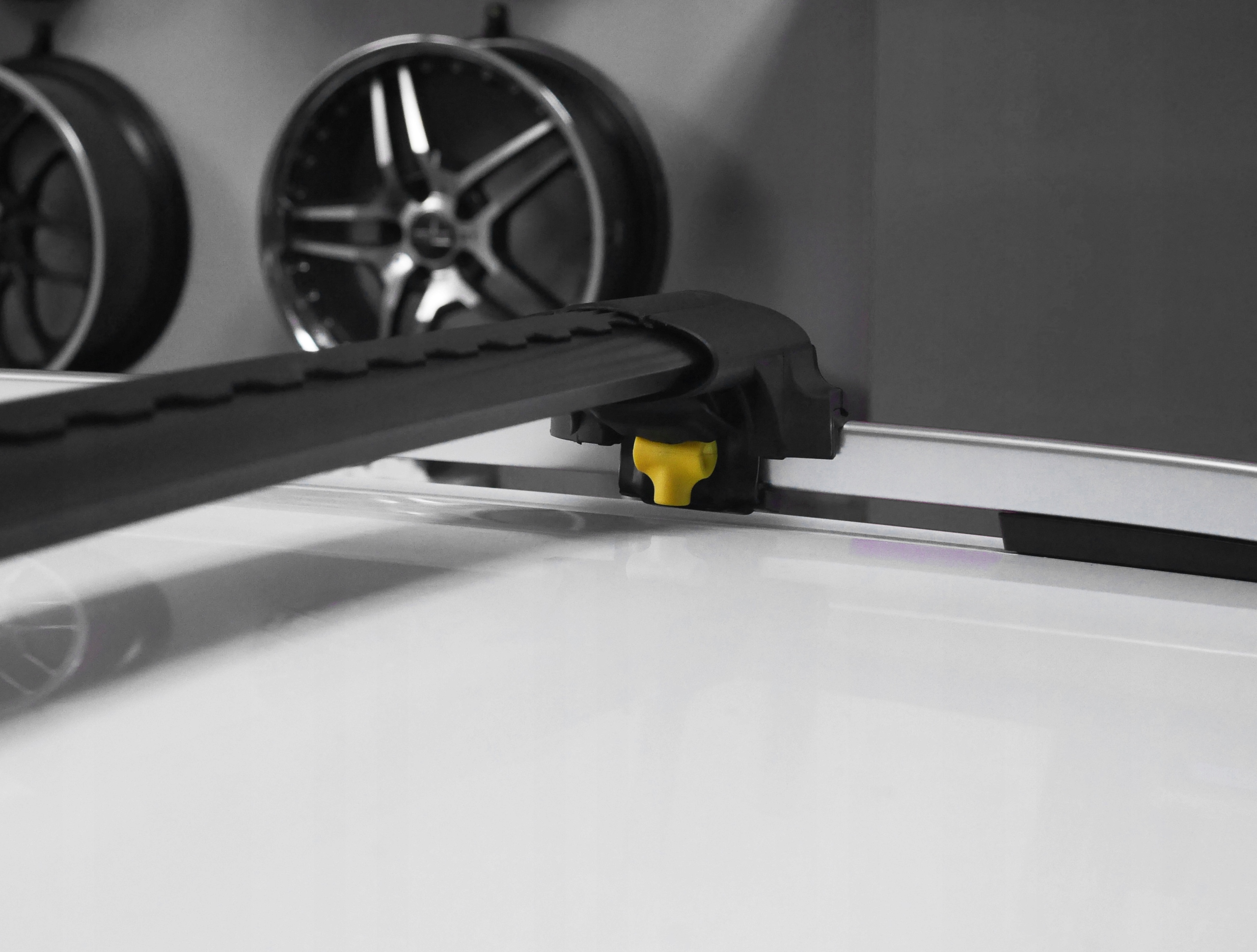 Bagażnik dachowy relingi VW Sharan 2 2010+ Wysokość belki 25 mm