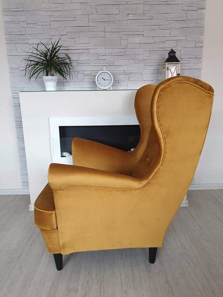 FOTEL USZAK Z PODNÓŻKIEM- MIODOWY ZŁOTY Kolor obicia złoty