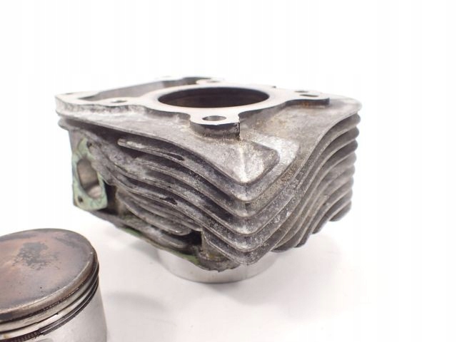 Cylinder tłok Piaggio Vespa 125 ET4 Liberty Producent Piaggio OE