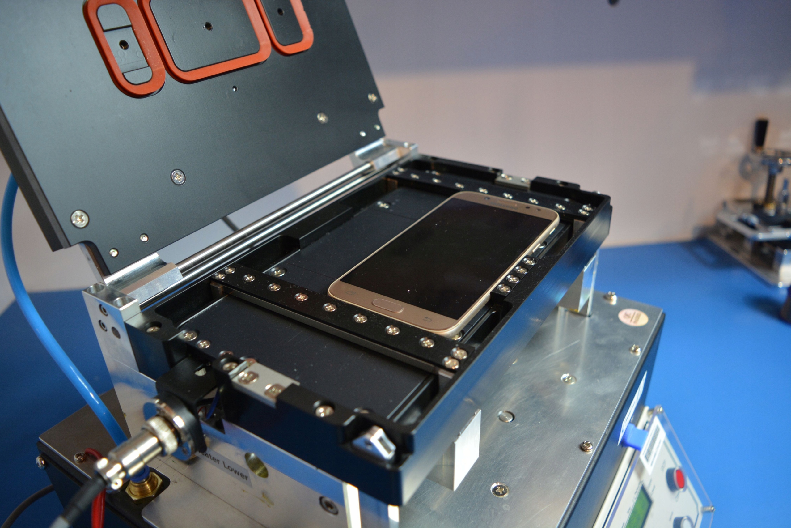 KLAPKA SAMSUNG S10 G973 POKRYWA BATERII Z WYMIANĄ Typ panel tylny