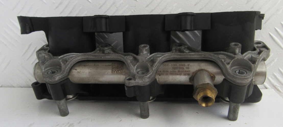 КОЛЕКТОР SSACY AUDI A4 A5 A6 A8 3.2 FSI6e133110s