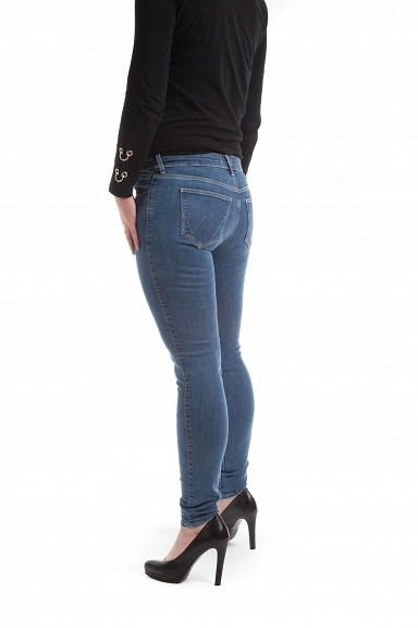 SPODNIE DAMSKIE WRANGLER W28KHU32Q SKINNY W27 L32 Marka Wrangler