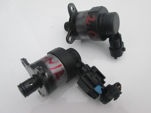 Клапан CZUJNIK POMPY PALIWA 1.9 2.0 CDTI 0928400680