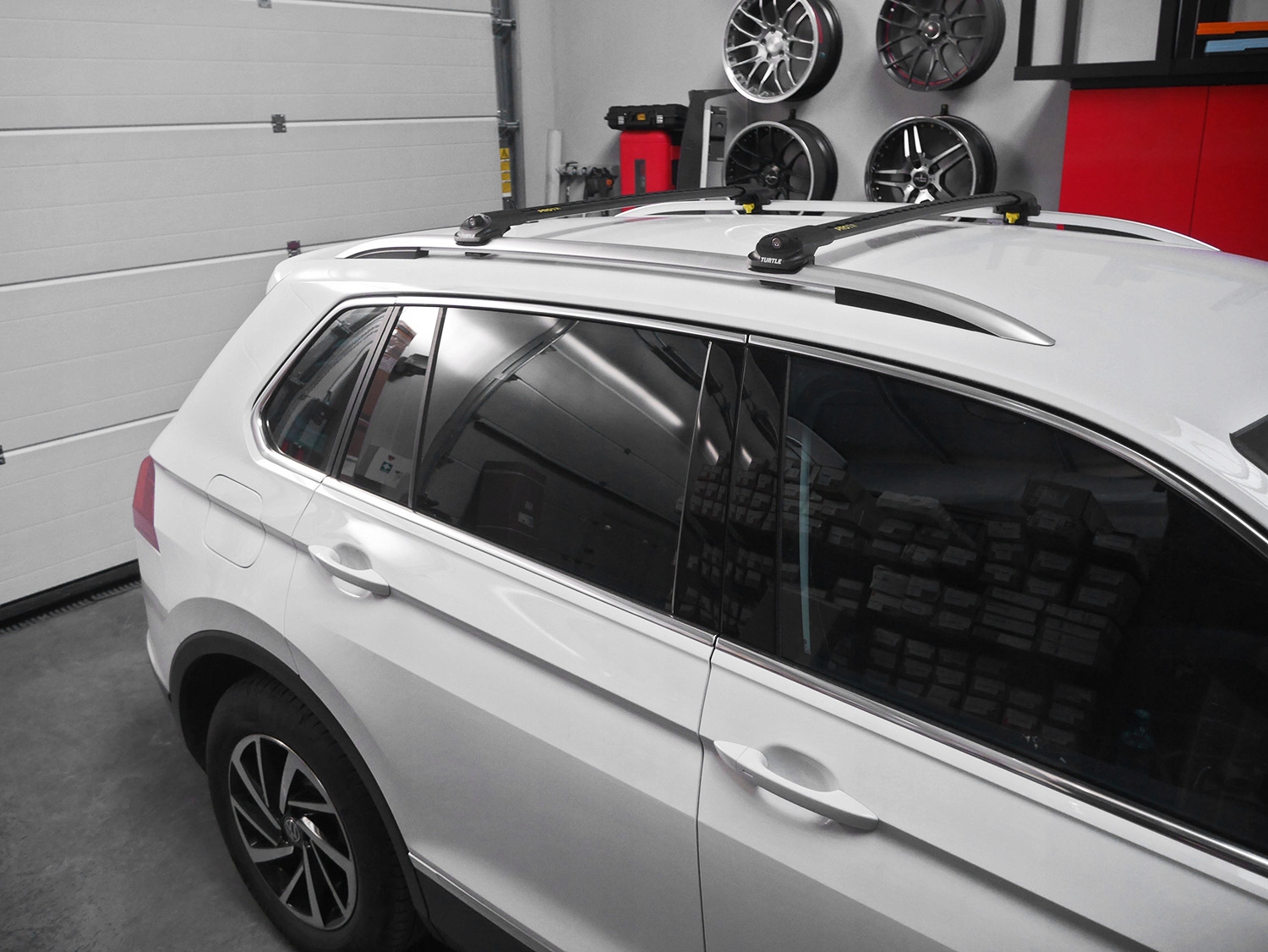 Bagażnik dachowy relingi VW Sharan 2 2010+ Dopuszczalna ładowność 75 kg