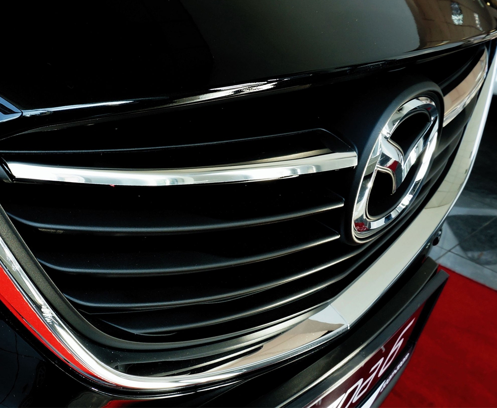 MAZDA 6 od 2013 NAKLADKI LISTWY NA GRILL STAL Manufacturer CRONI