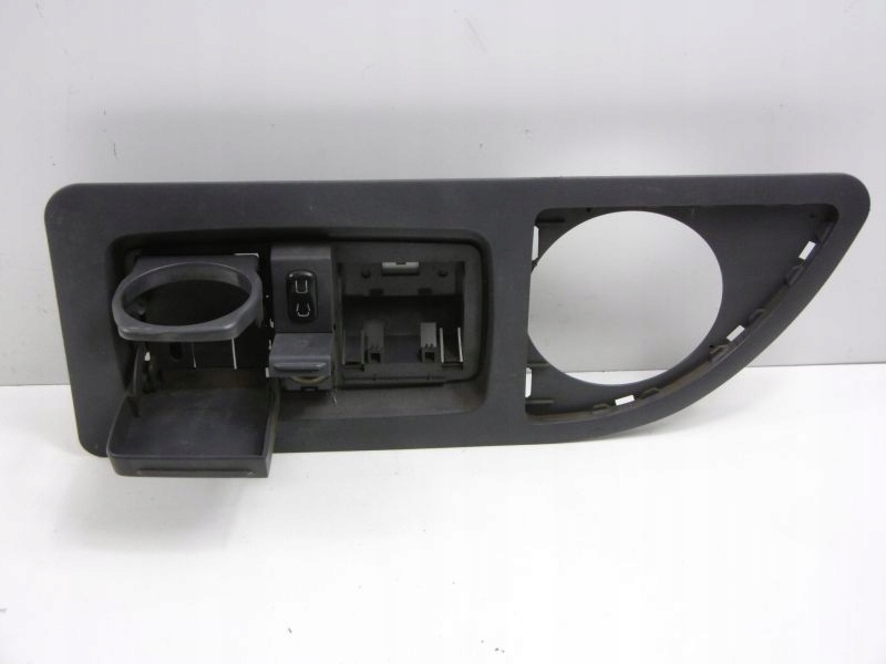 VITO 1 W638 UCHWYT PODSTAWKA NA NAPOJE TYŁ PRAWA