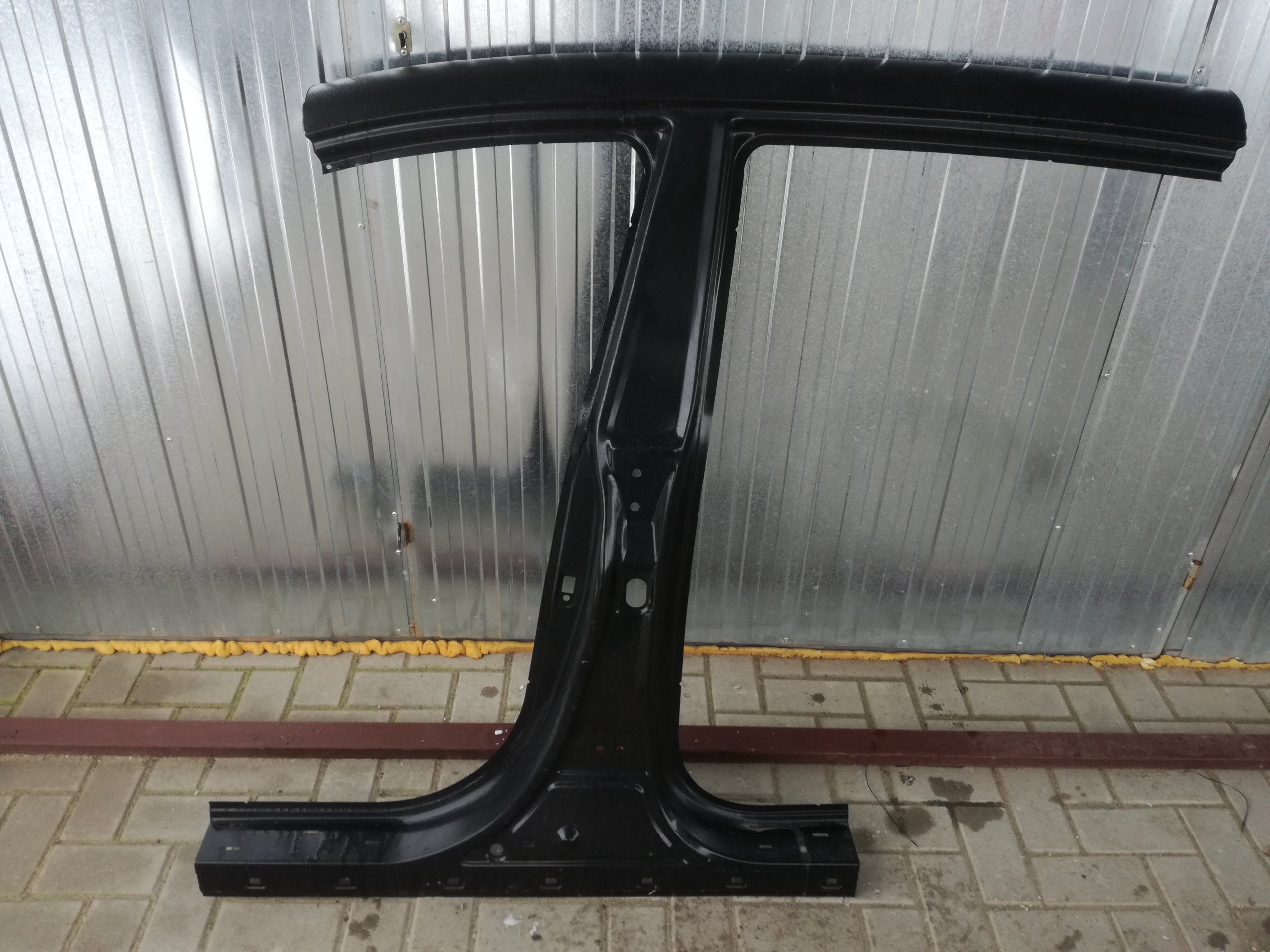 00040 - Kia SPORTAGE III 10-15R Центральна ліва стійка