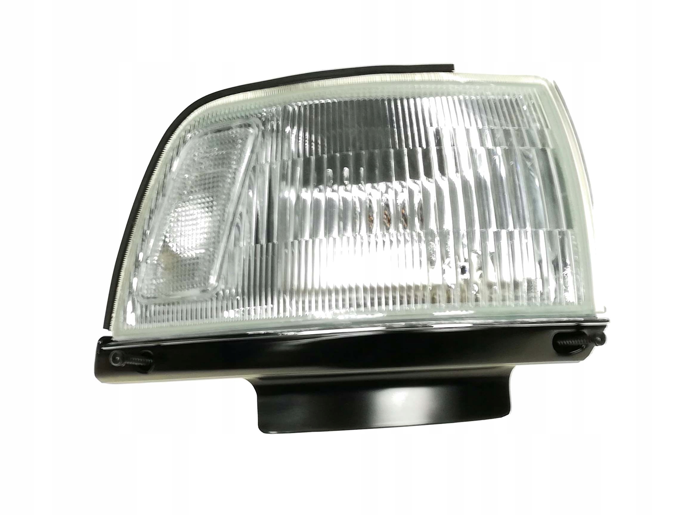 A81610-32070 - CAMRY 86-91 ПОЗИЦИОННАЯ ЛАМПА ПЕРЕДНЯЯ ПРАВАЯ